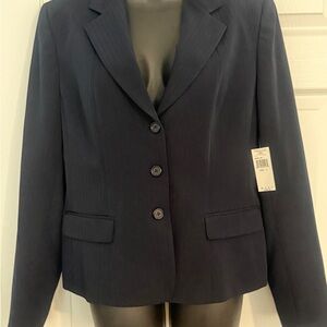 Tahari Elegant Navy Blazer